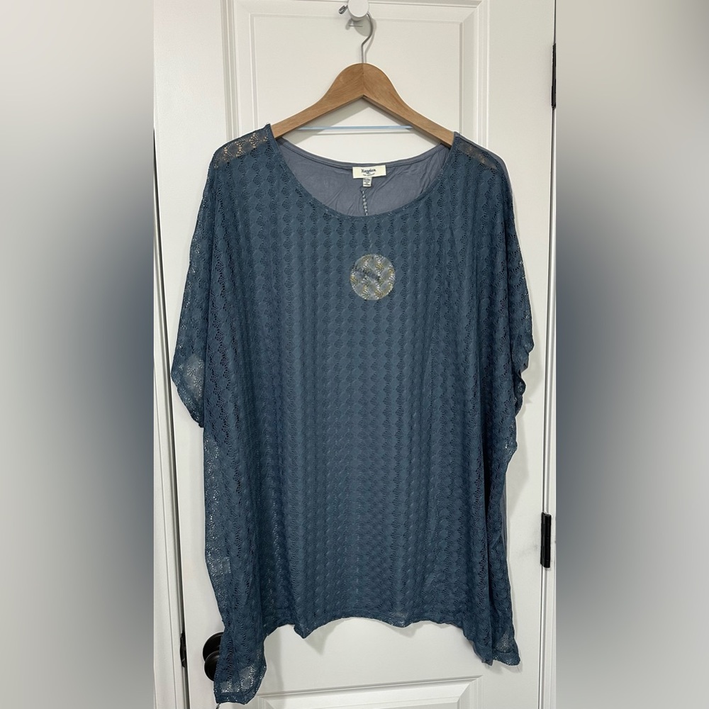 Hayden Los Angeles Women’s Tunic Top Size- 1XL/ 2XL NWT